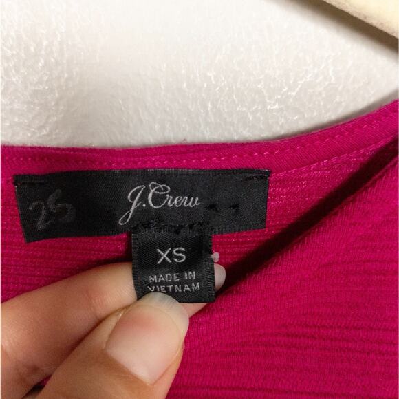 J CREW Button-Back Tiered Bell-Sleeve Knit Top in Bright Berry Women's XS - Picture 3 of 6